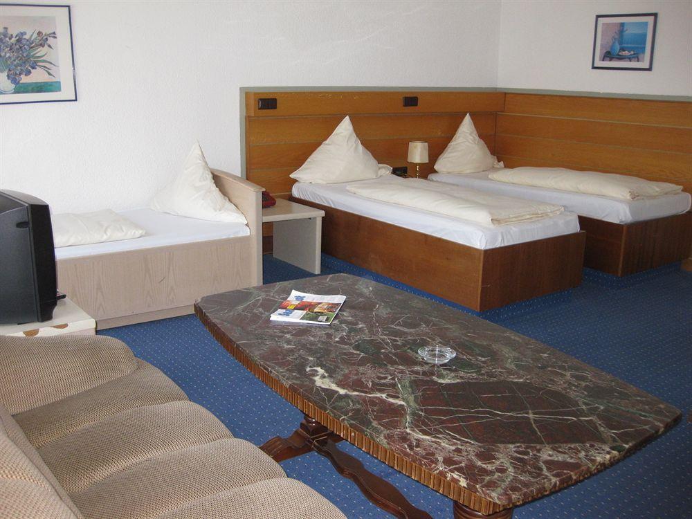 Ff&E City Hotel Saarbrücken Zewnętrze zdjęcie